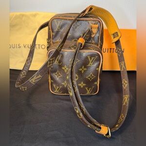 Louis Vuitton Monogram Amazon Shoulder Bag/Crossbody Brown Leather with COA